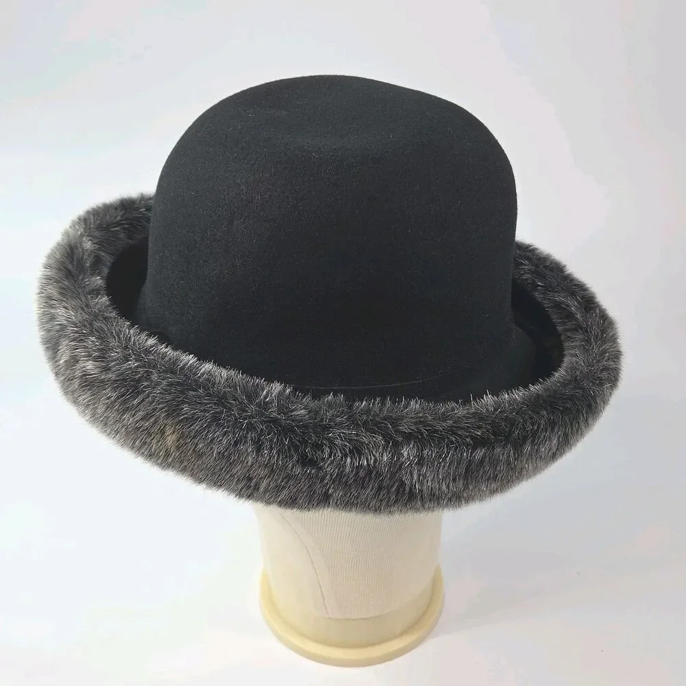 Betmar New York Hat 100% Wool Red Black Flower One Size Women Winter Lot of TWO